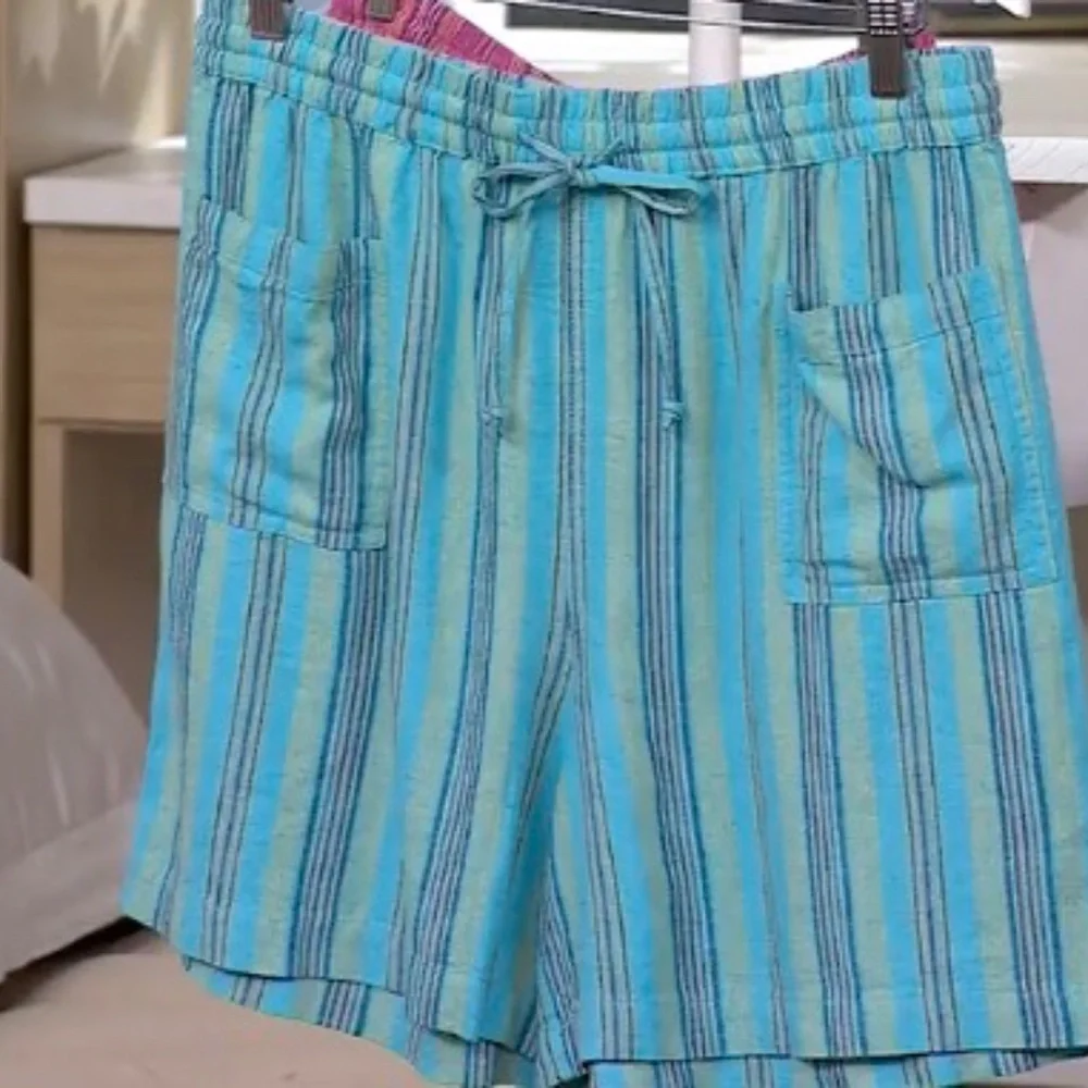Linen Striped Relaxed Short Teal NWOT - Picture 2 of 3